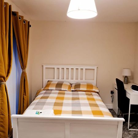 Mills Home Stays ดาร์บี ภายนอก รูปภาพ