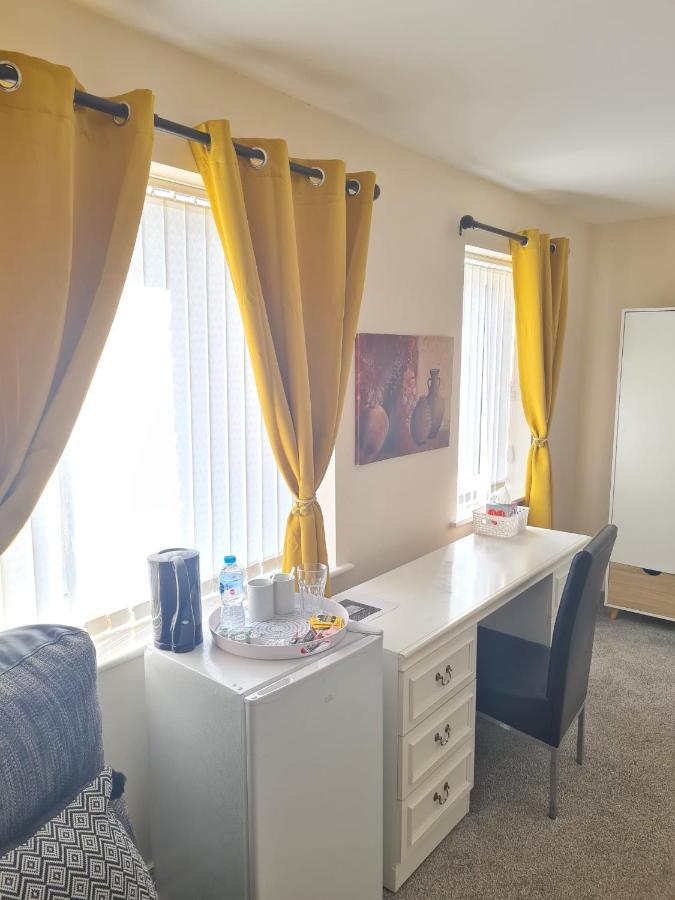 Mills Home Stays ดาร์บี ภายนอก รูปภาพ